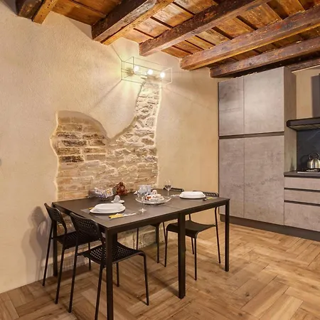 Apartment Maison Le Chic Bergamo